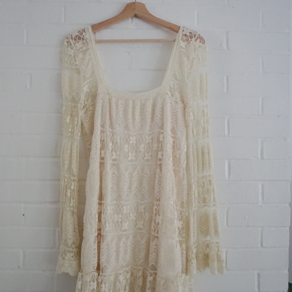 Long Sleeve Boho Dress - Picture 5 of 6